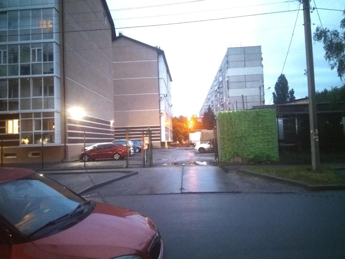 Апартаменты Стадион Металист Tulips Charkiw Exterior foto